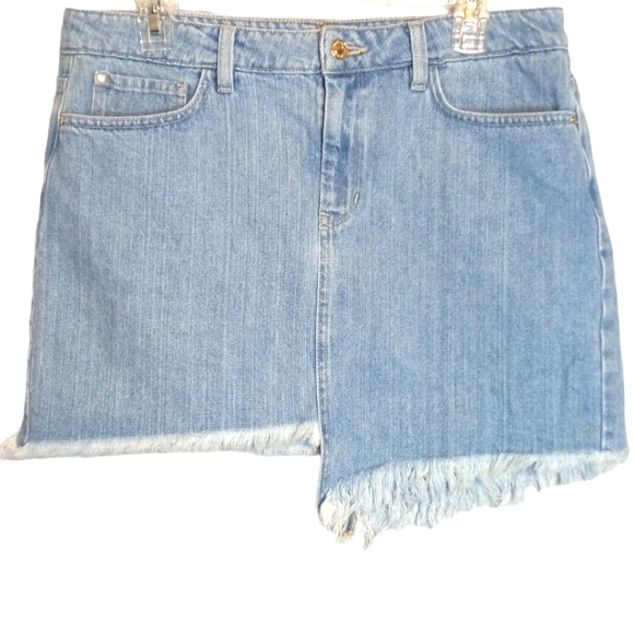 Guess Stella Re-Engineered Asymmetrical frayed hem denim skirt Size 8 - Picture 10 of 10